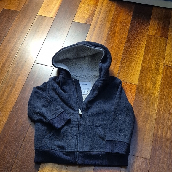 Old Navy Kids Hoodie with Fleece Lining - Picture 1 of 4